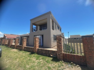 4 Bedroom Property for Sale in Pellsrus Eastern Cape